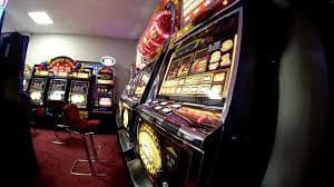 spinogambino Baccarat Emas